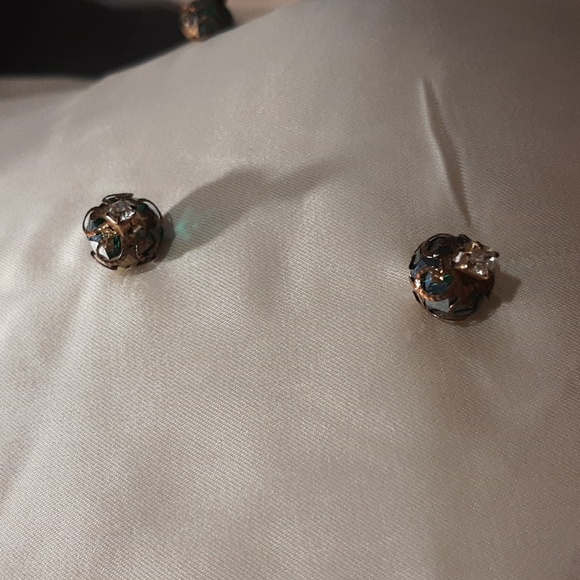 Elegant Cream Tie-Back Blouse - Picture 9 of 10